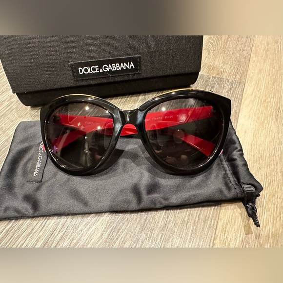 Dolce & Gabbana sunglasses - Picture 2 of 9